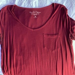 hollister red/maroon pocket tee